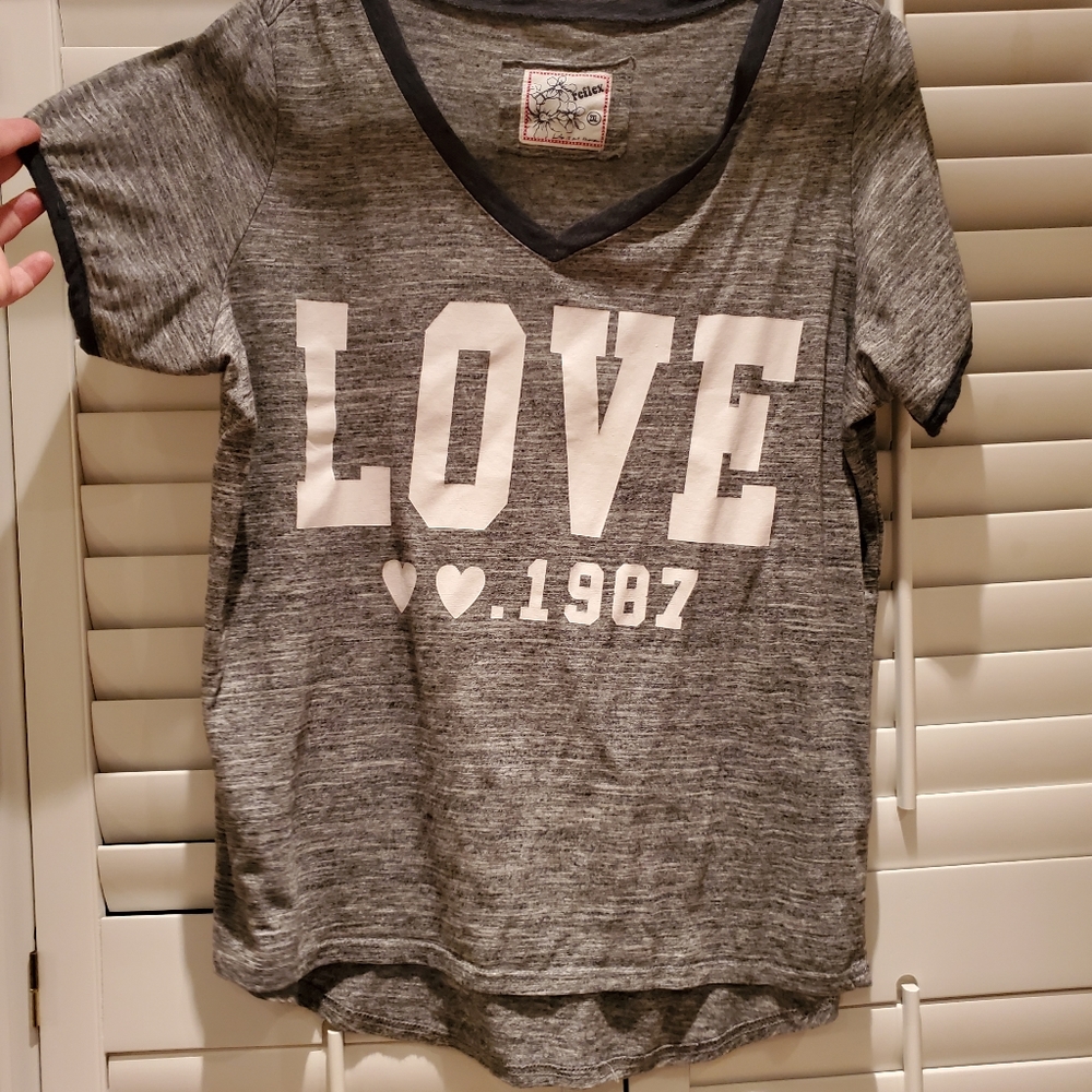 Tee shirt